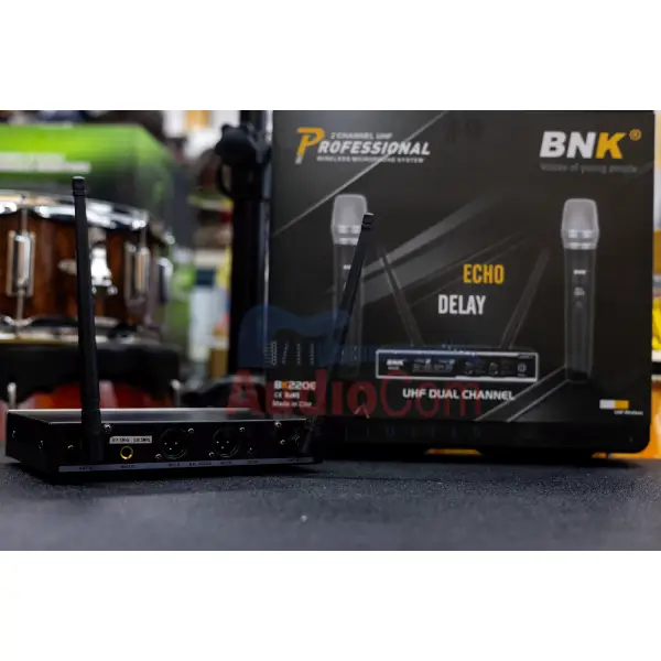 BNK BK220E UHF mic