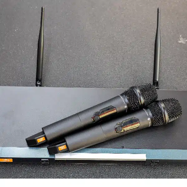 JBL mic receiver