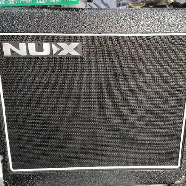 Nux Guitar Amp