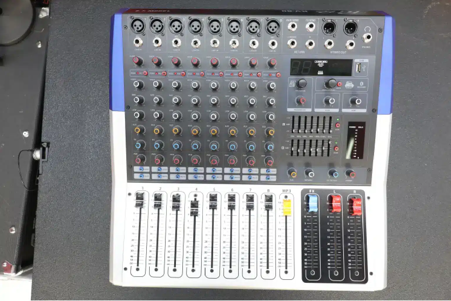 Pev Pro mixer specifications