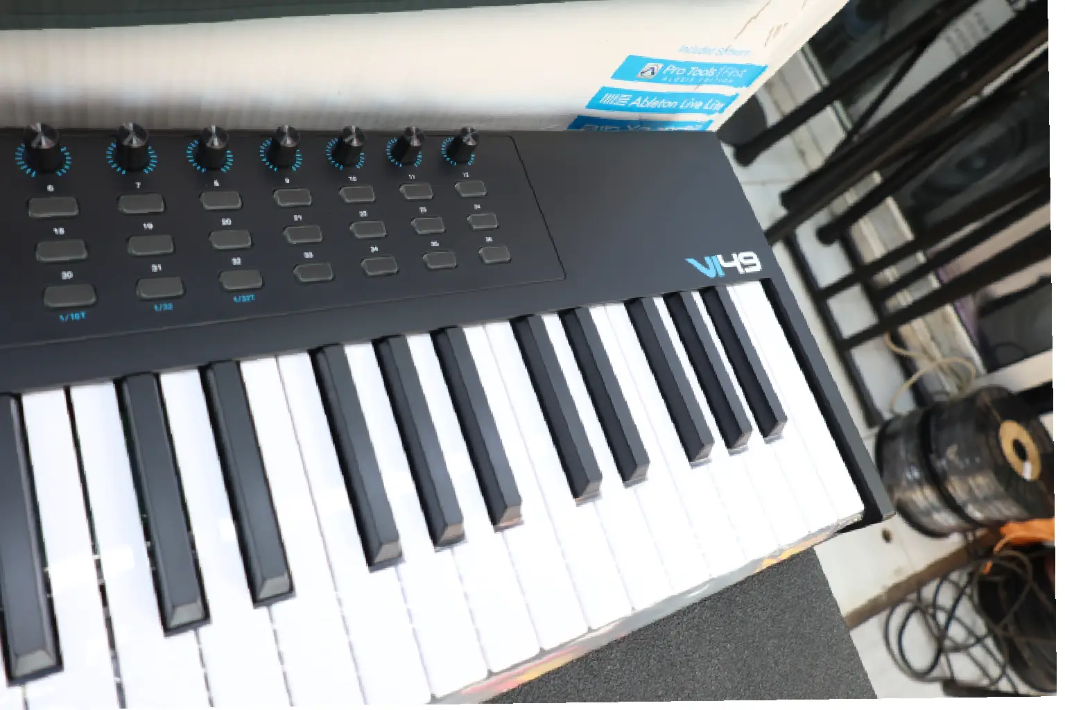 Alesis VI49 setup 