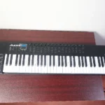 Alesis VI61 MIDI