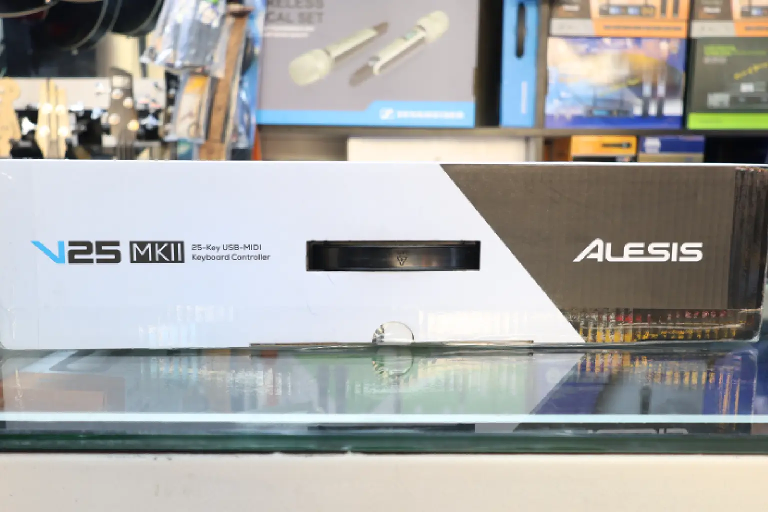 Alesis V25 features