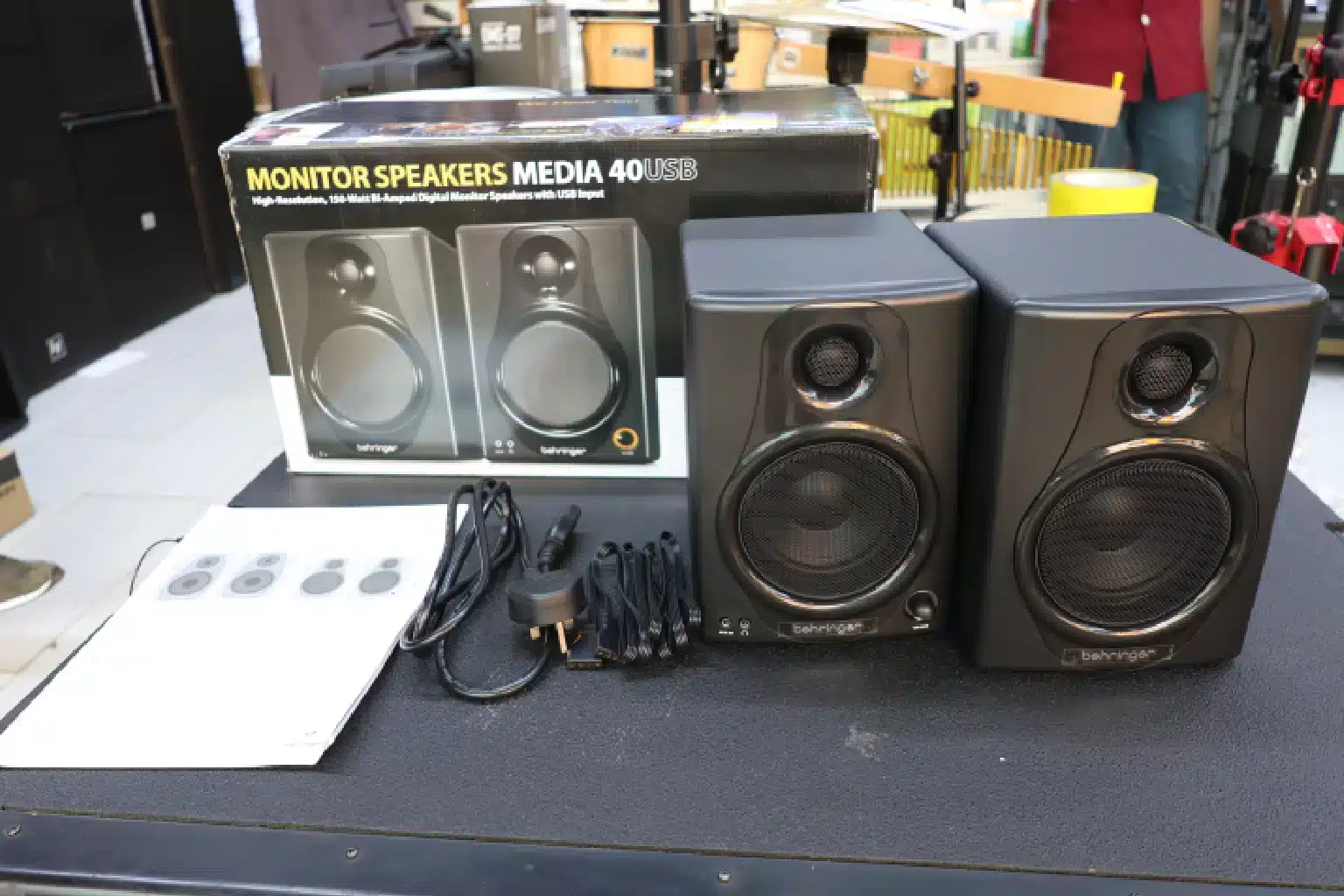 Behringer Media 40USB studio monitors