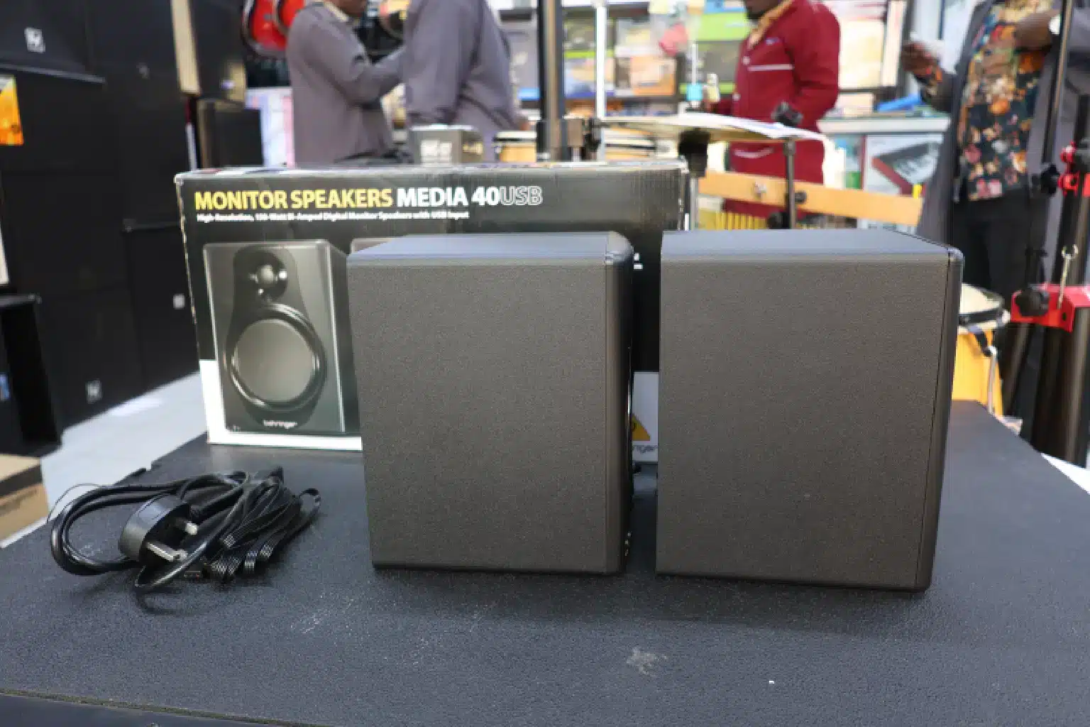 studio monitors 