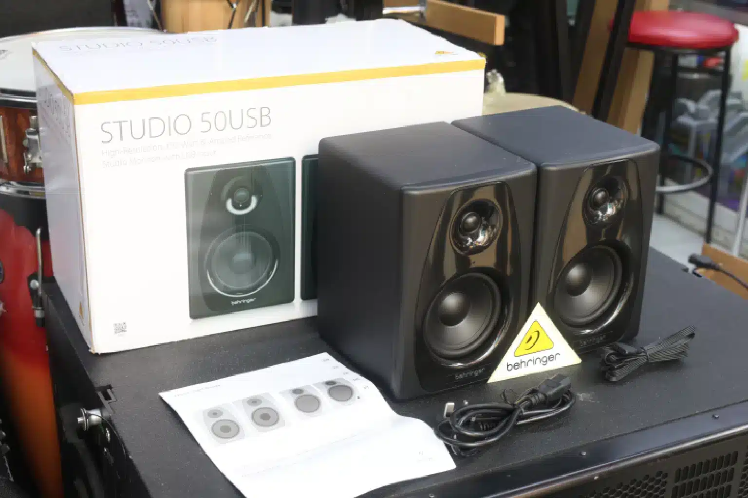 Behringer Studio 50USB features
