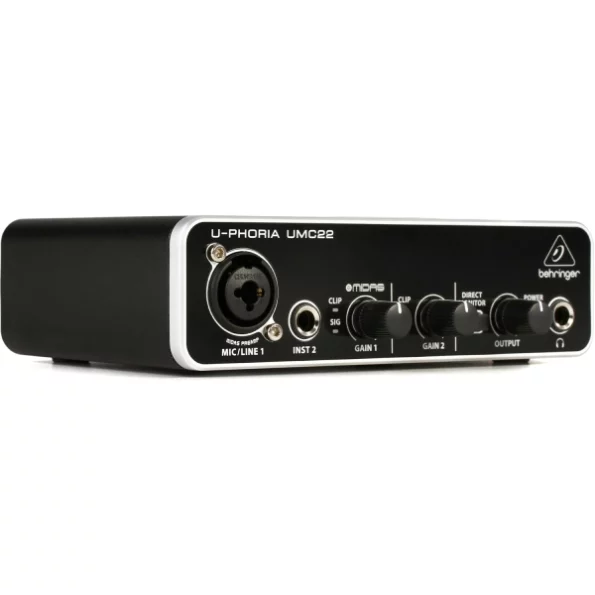 Behringer UM22