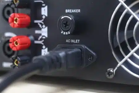 QSC RMX 2450 power amplifier