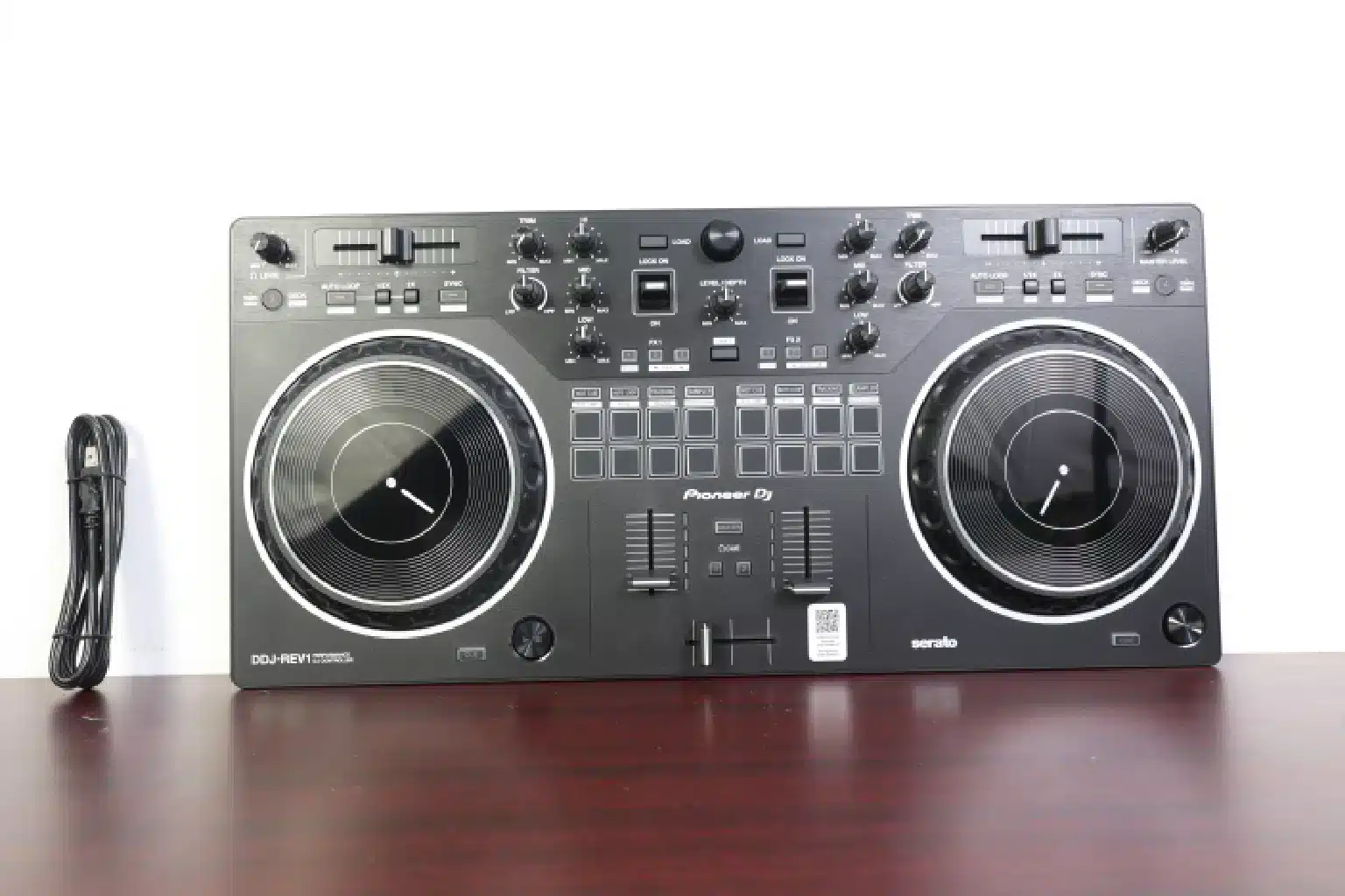 Pioneer DDJ-Rev1 performance