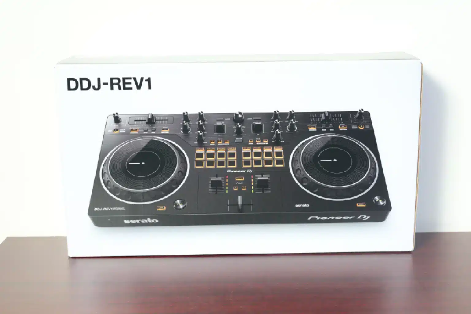 Pioneer DDJ-Rev1 controller