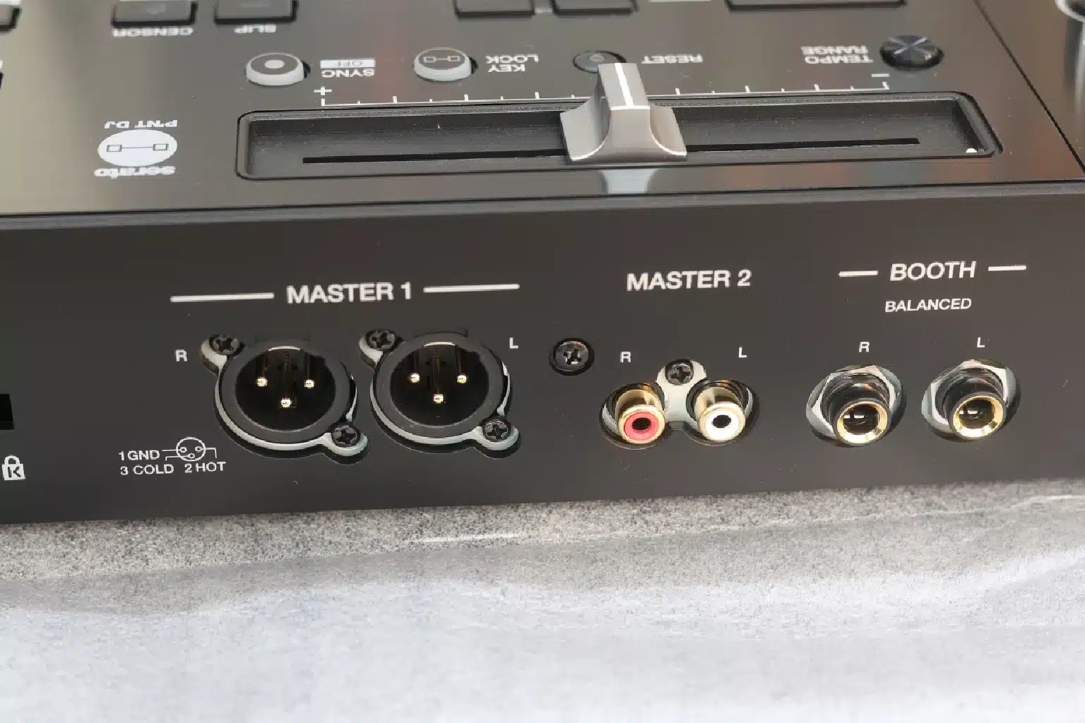 Best DJ controller Kenya,