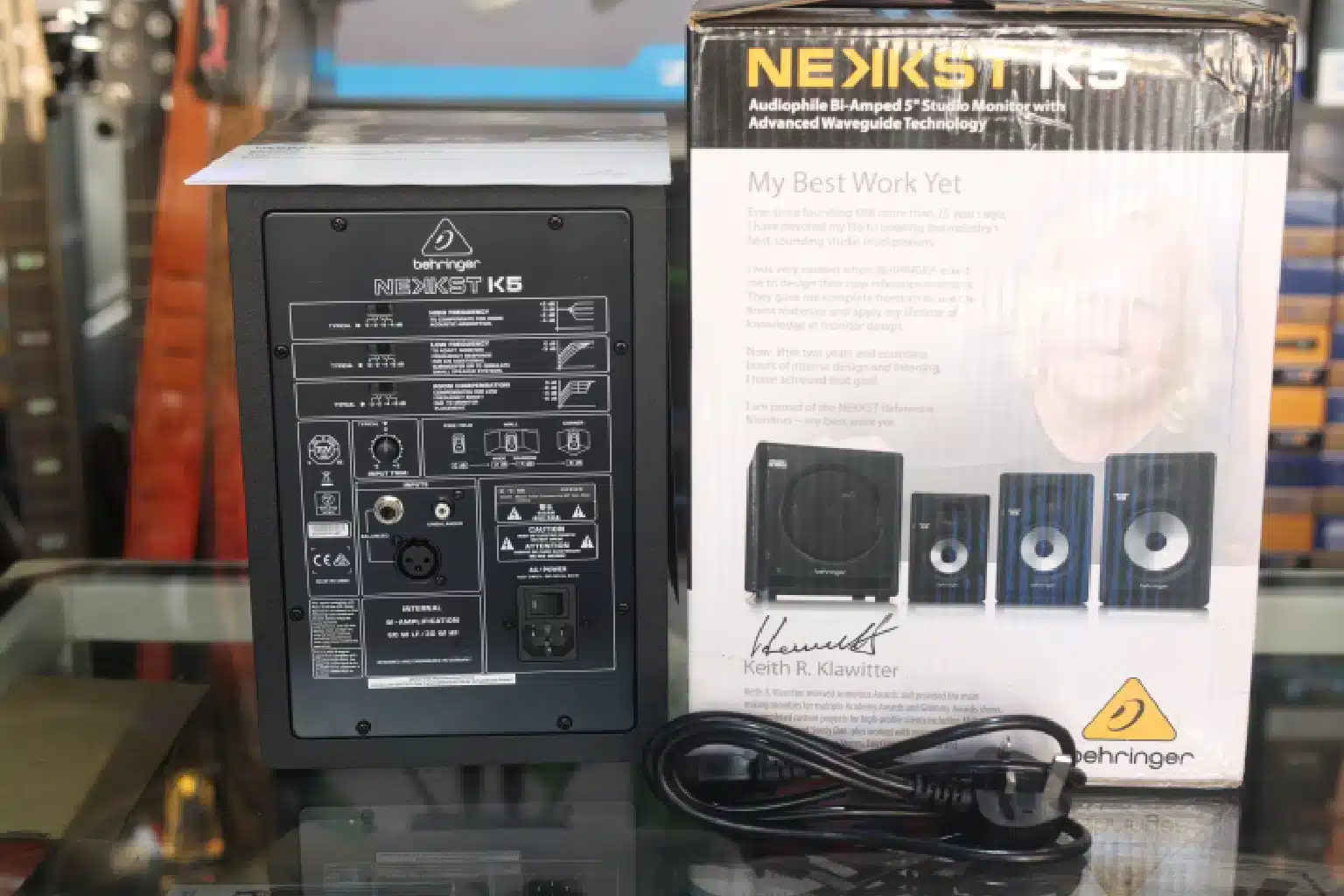 Behringer Nekkst K5 active speaker