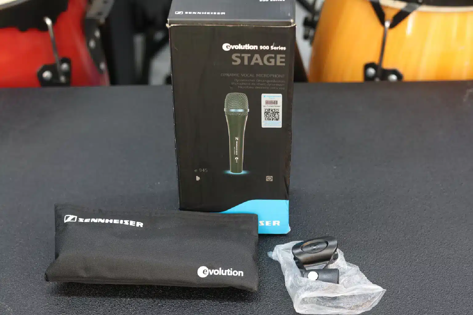 Sennheiser E945 features