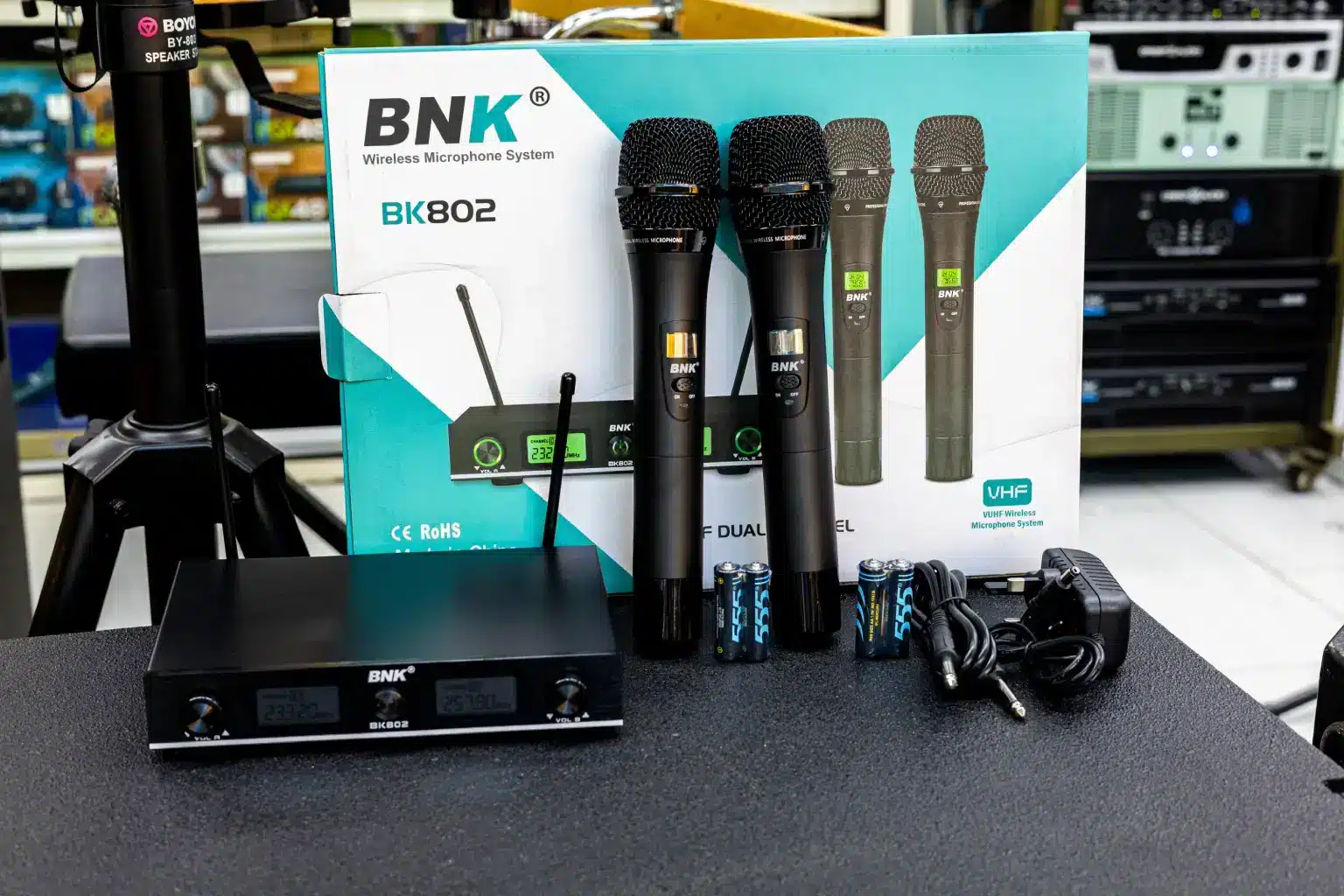 Bnk wireless Microphone music shops 