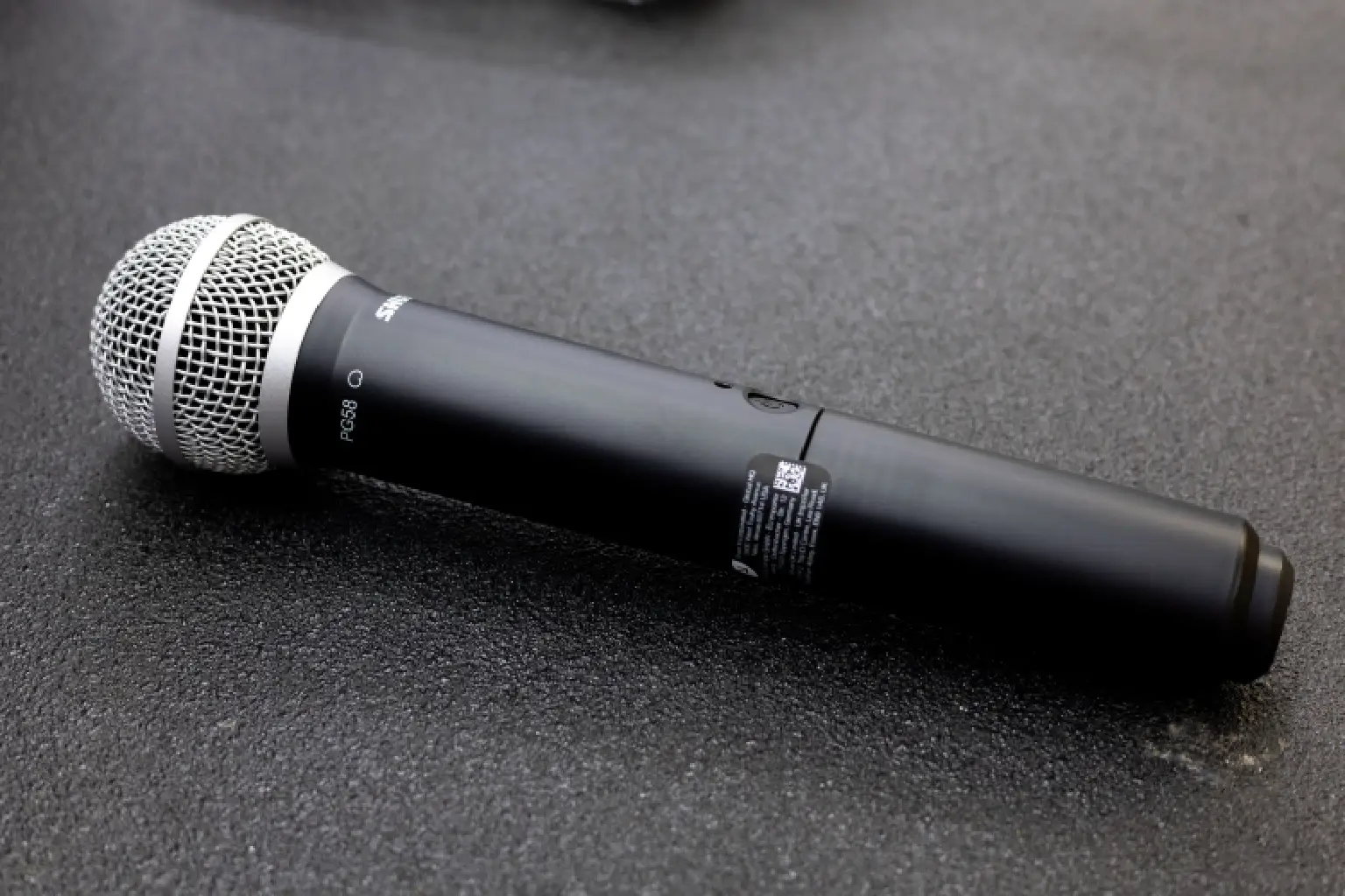 shure PG58 microphone 