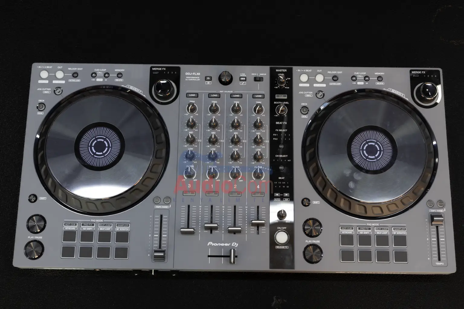 FLX6-GT DJ controller 