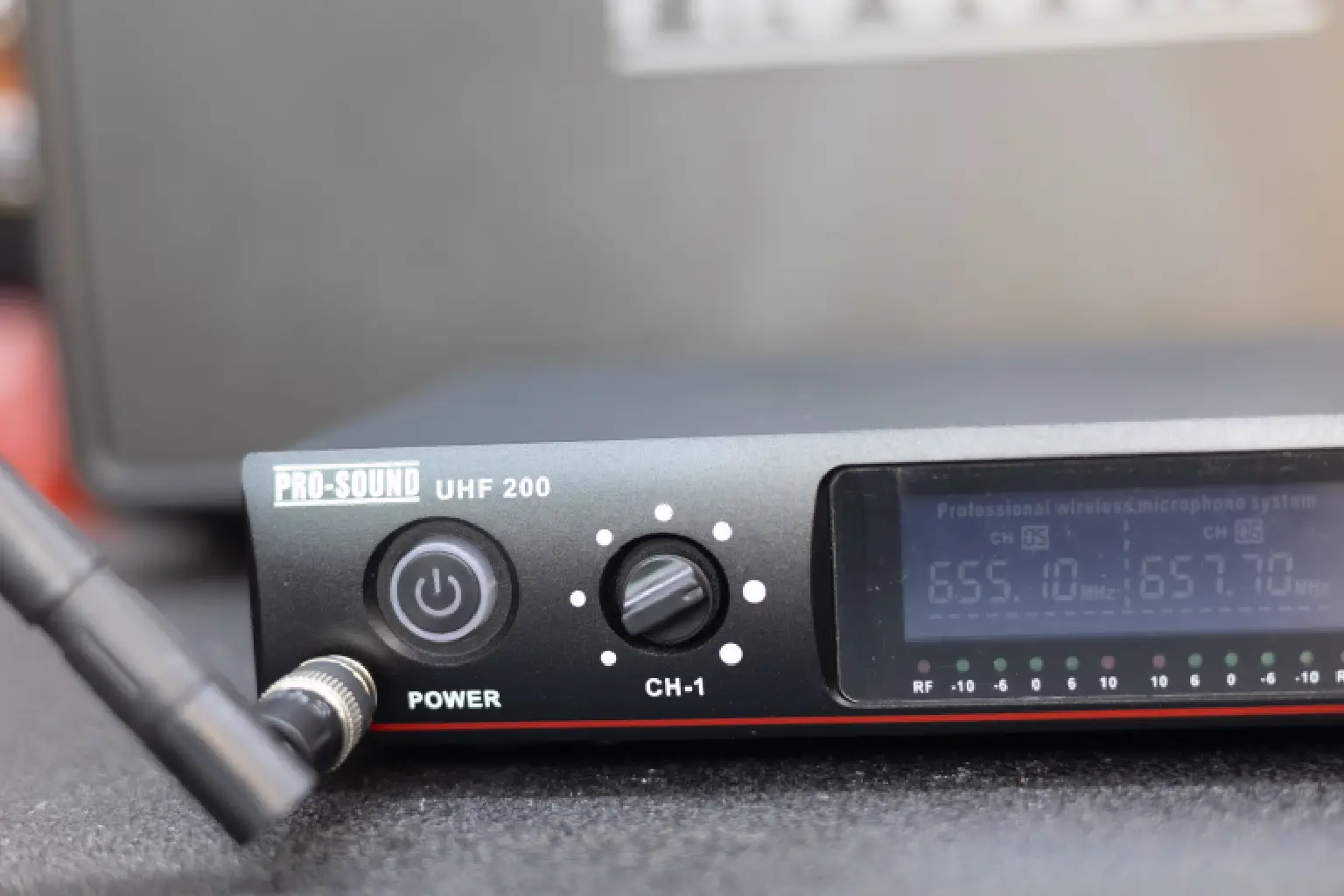 Pro-sound UHF 200 music shops 