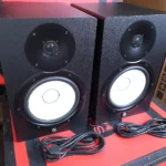 Yamaha hs8