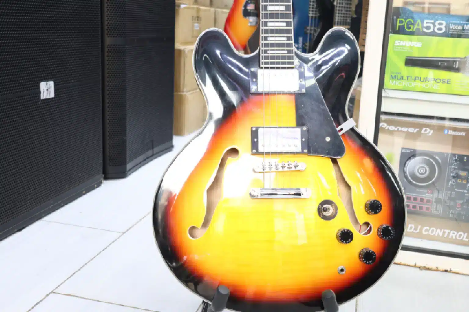 Gibson jazz guitar durability