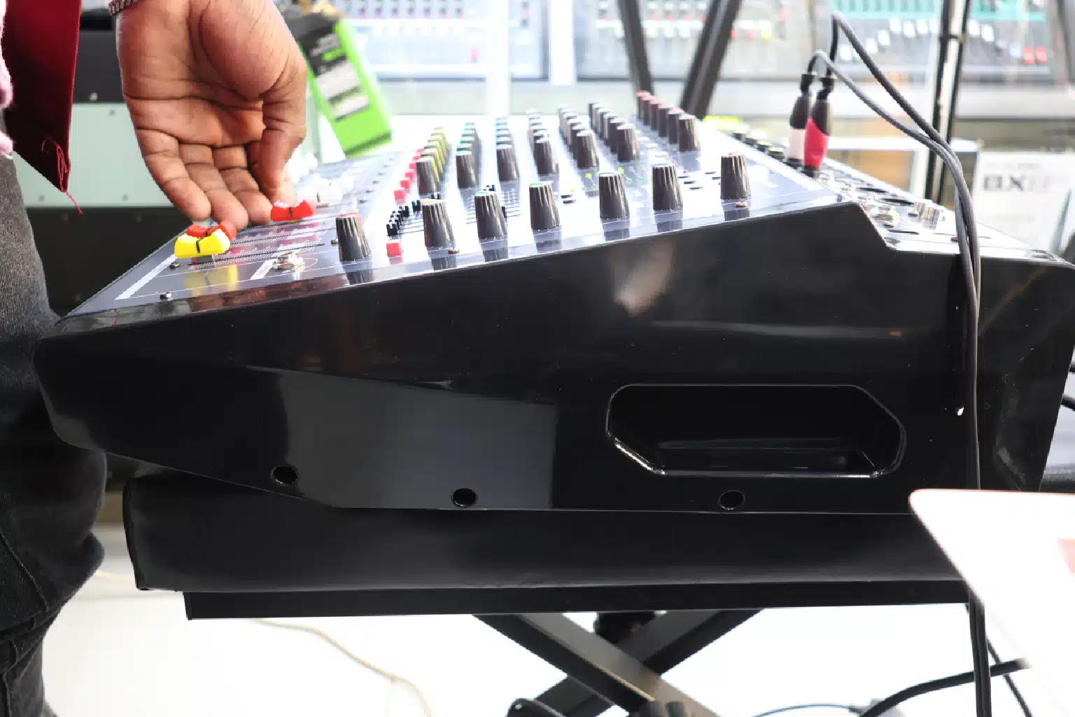 Max YA 602D USB Mixer Nairobi, 