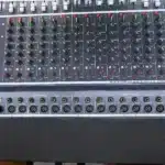 Max ya 1602D mixer