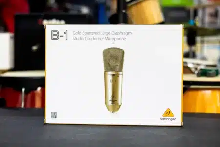 Behringer B-1 features