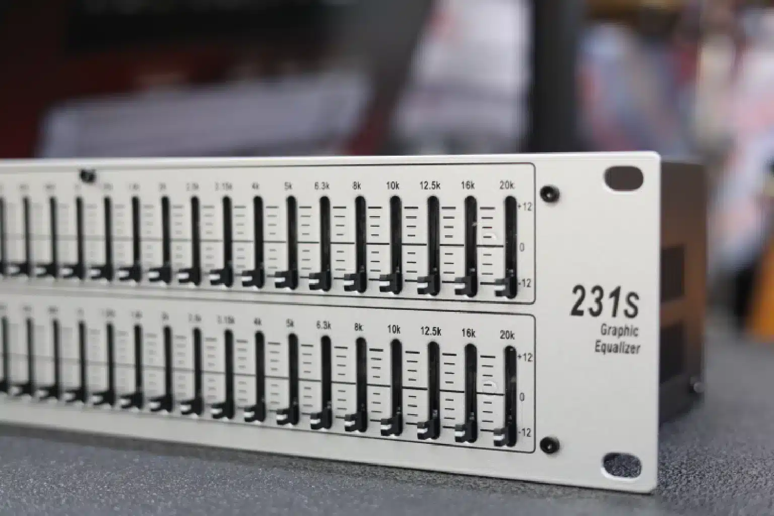 Behringer DBX 231s EQ frequency response