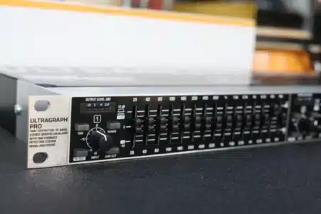 behringer ultragraph pro fbq1502 equalizer 