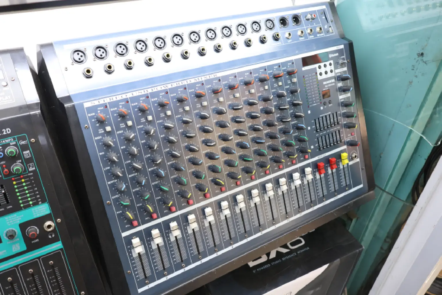 1202 USB 12 Channel Mixer