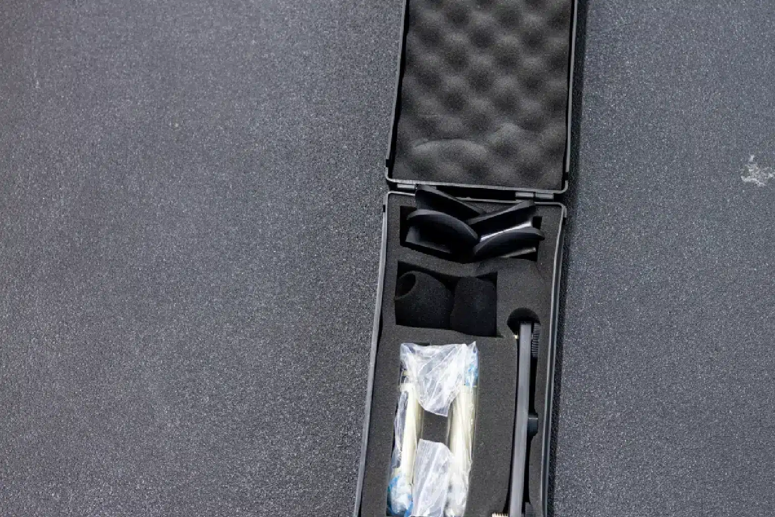 Behringer C-2 Mic Kenya