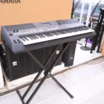 Yamaha PSR SX600 keyboard
