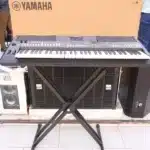Yamaha PSR SX600 keyboard