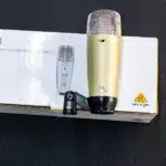 Behringer C-3