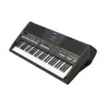Yamaha PSR SX600 keyboard