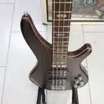 Ibanez-4-Strings-Guitar-2