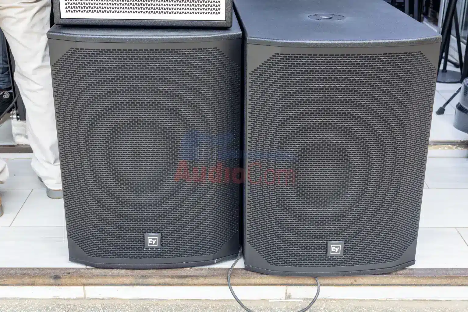 EV EKX-18SP watts