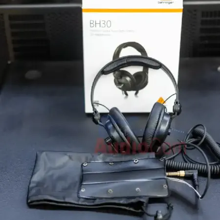 BH 30 DJ Headphones