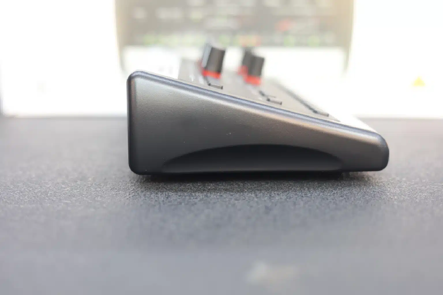 Behringer PowerPlay P16-M power supply