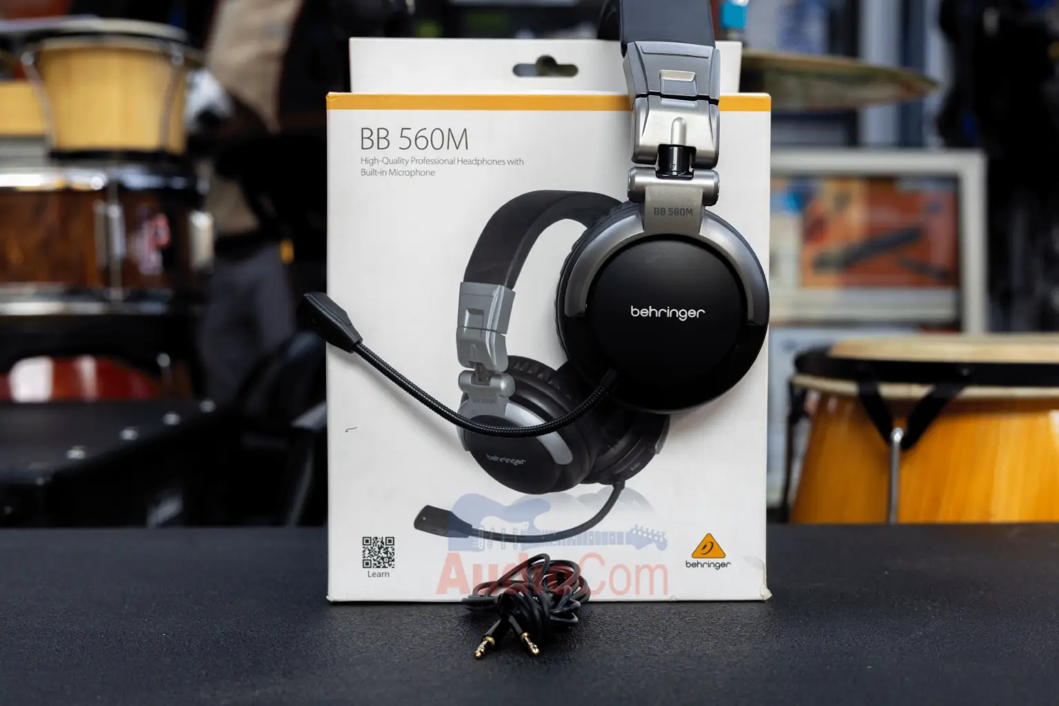 560M Behringer 