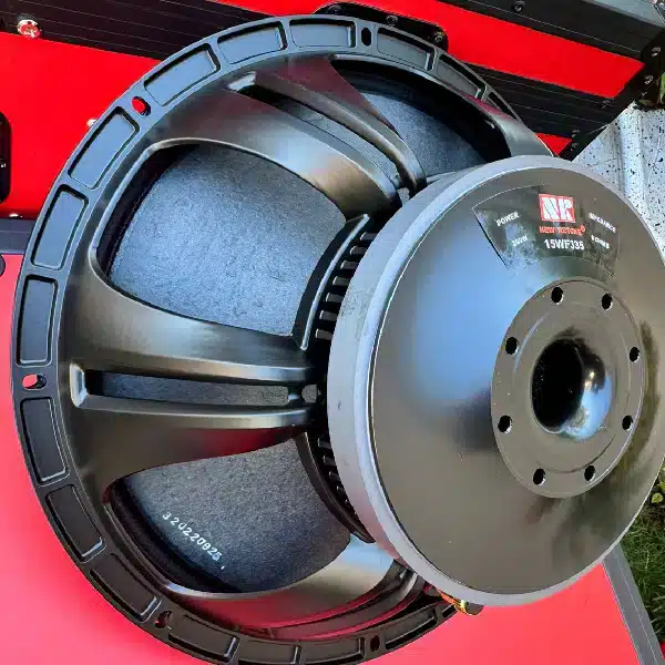NR 15WF335 Naked