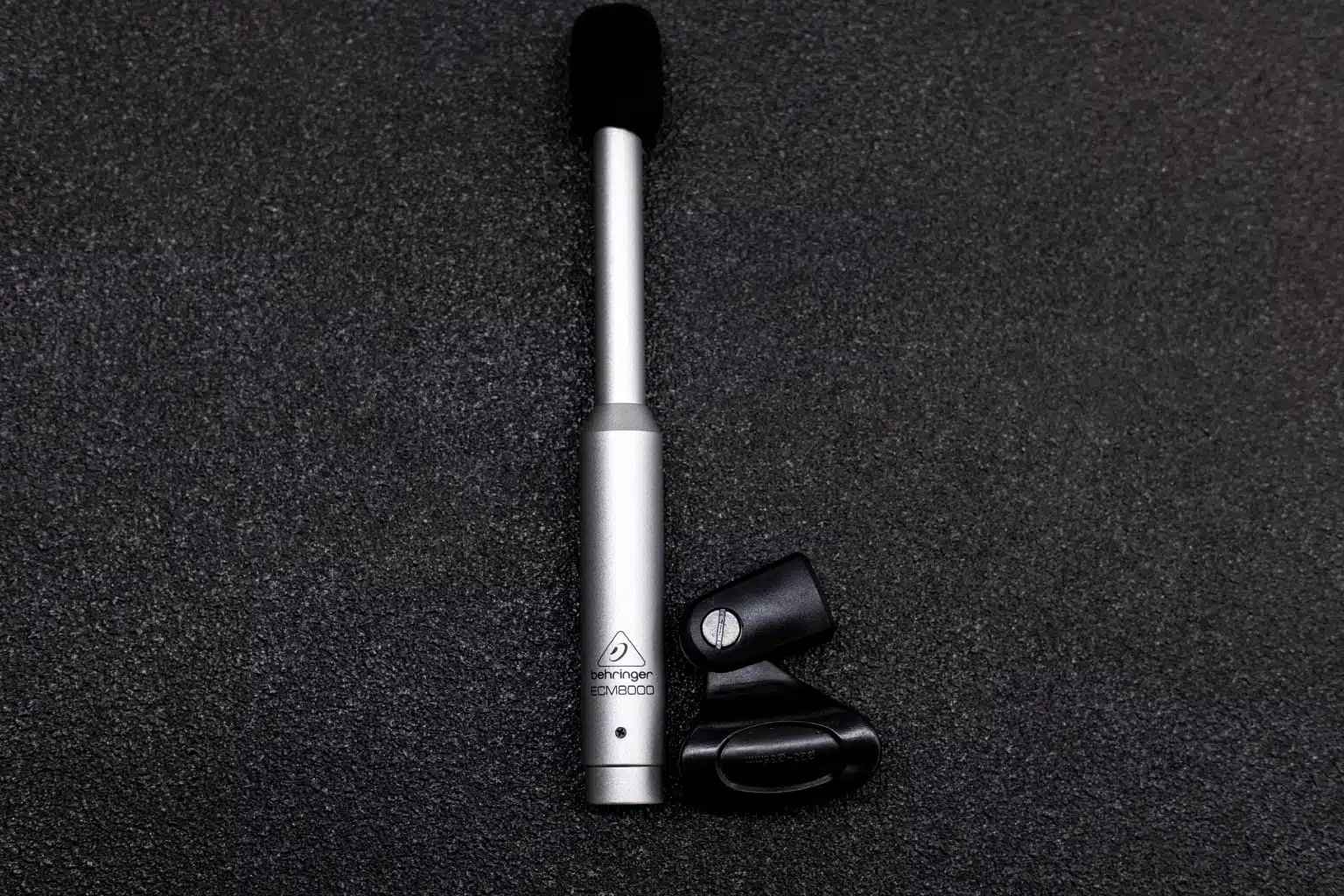 ECM8000 accuracy