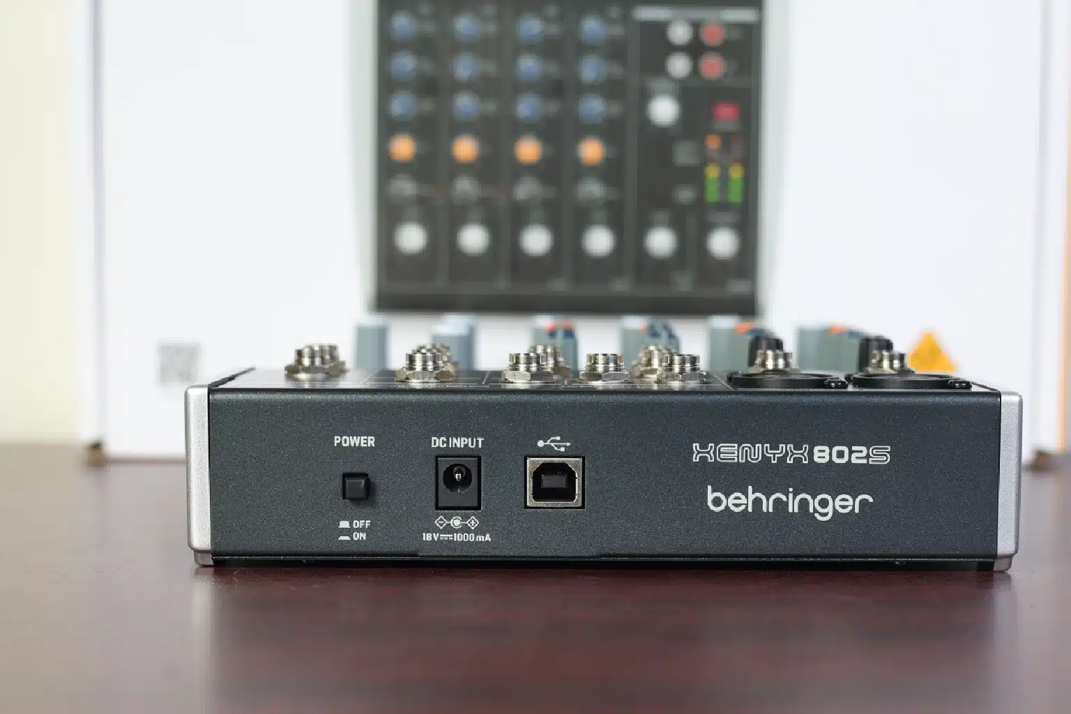 Behringer Xenyx 802S in Kenya,