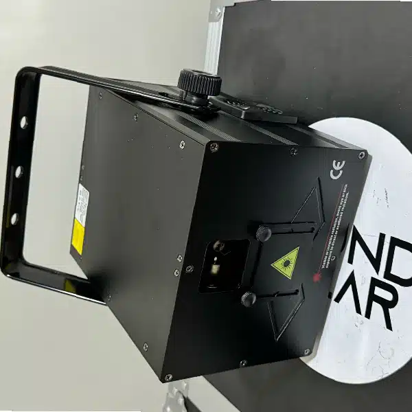 Full-color laser light Stage