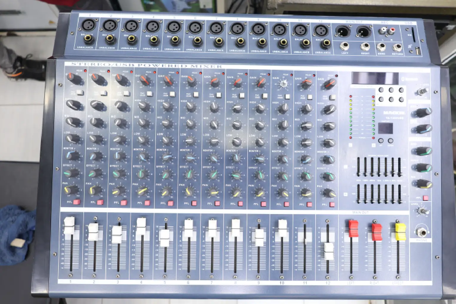  Mackie YA 1202 sound quality 