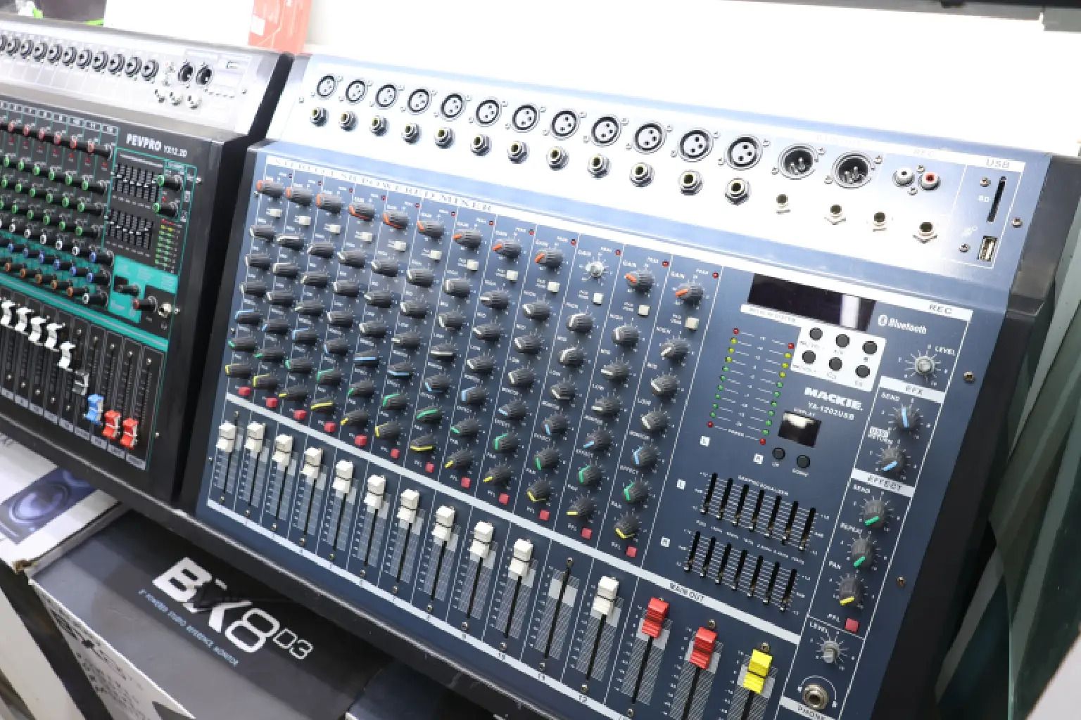 Mackie YA 1202 USB recording