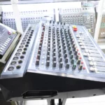 Mackie YA 1202 USB 4