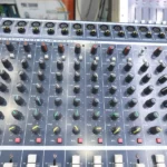 Mackie YA 1202 USB 4