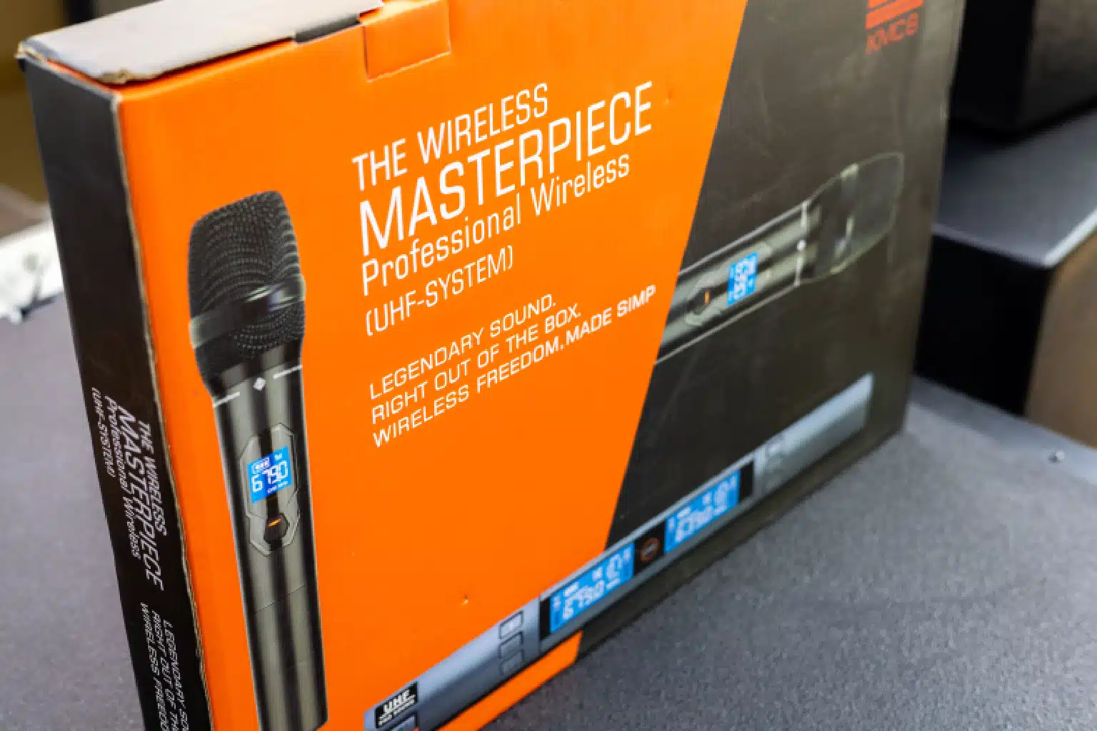 JBL KMC 8 price