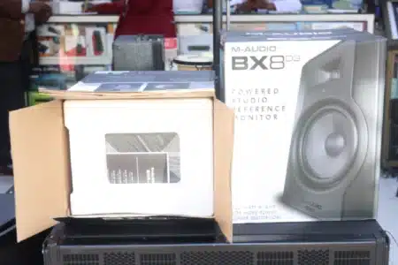 BX8 D3 bass response