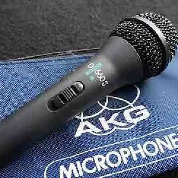 AKG
